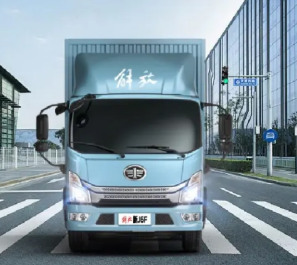 当“哇噻型人格”遇见“确实型人格”，两个卡友聊嗨了！