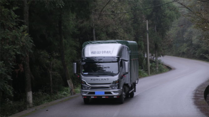 重载征云贵&mdash;&mdash;领航大G-重载版满载挑战贵州拐子弯