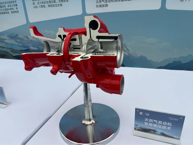 康明斯16N圈粉首批用户！西昌何师傅：舒适劲足还省钱，这波选对了