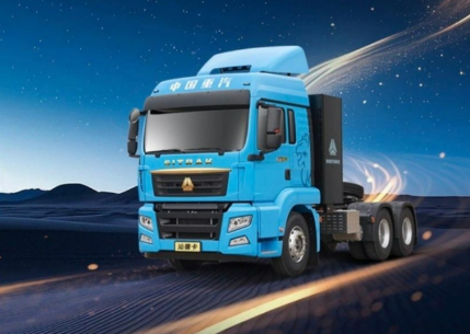 中国重汽汕德卡新能源牵引车：一马当先，开启赚钱&ldquo;薪&rdquo;征程！