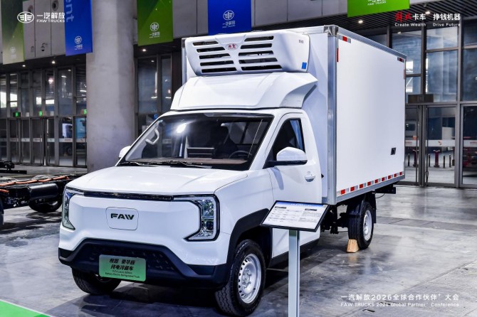 小身材，大格局 &mdash;&mdash;解放&ldquo;悦图小卡&rdquo;诞生记